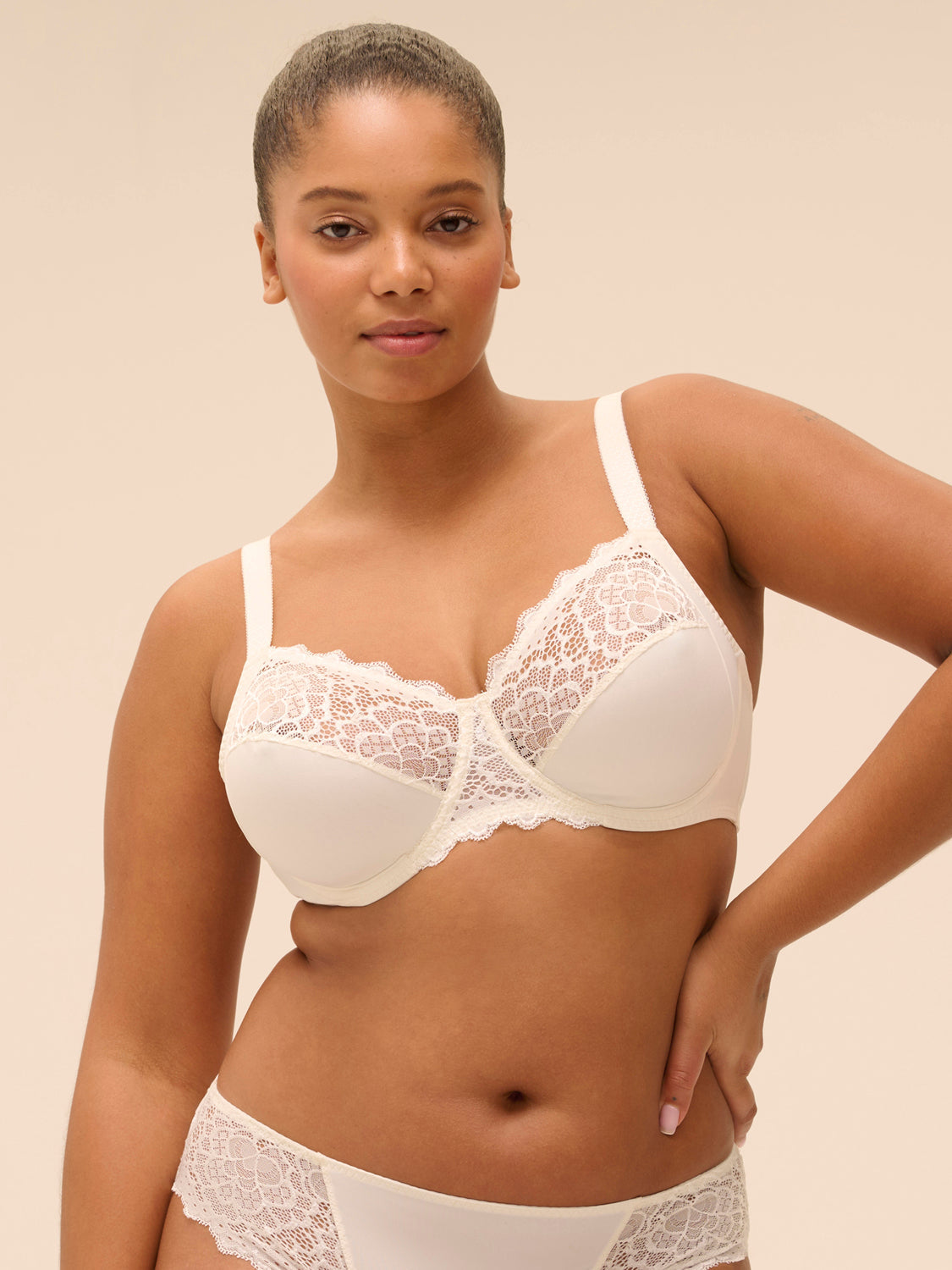 Soutien-gorge avec armatures emboîtant - Naturel