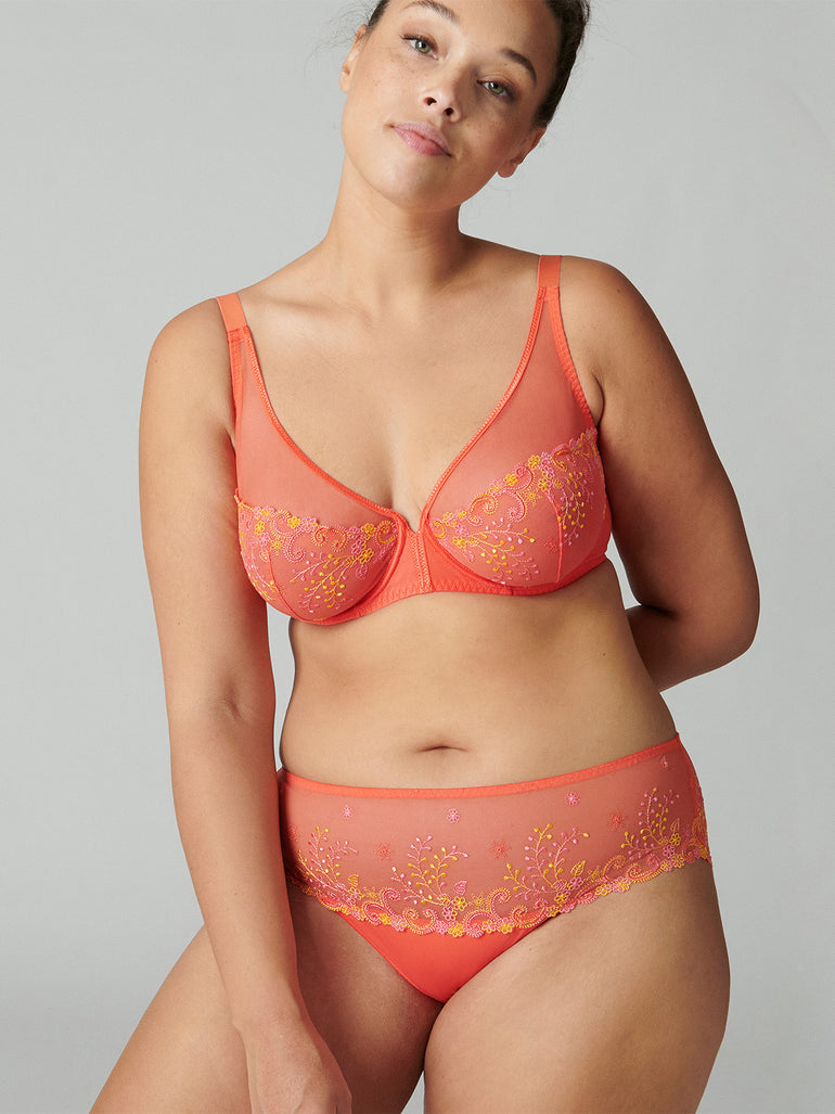 soutien-gorge-avec-armatures-decollete-plongeant-mango-delice-13