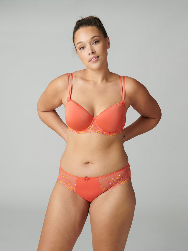 soutien-gorge-decollete-carre-en-spacer-3d-mango-delice-12