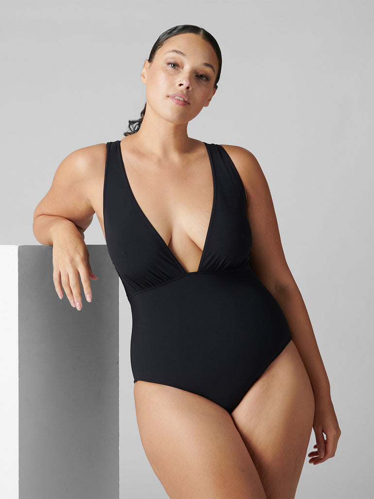 maillot-de-bain-1-piece-sans-armature-noir-mantra-12